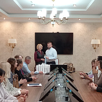 Вручение членских билетов РОО "Белая Русь" в БЕЛХИМ