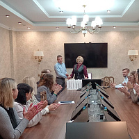 Вручение членских билетов РОО "Белая Русь" в БЕЛХИМ